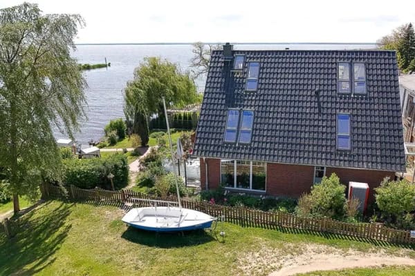 Immobilie in Stolpe auf Usedom - Maritimer Wohntraum auf Usedom – Wohnhaus, Gästehaus & historische Scheune mit Ausbaureserve - Bild 1