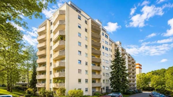 Immobilie in Konstanz - Bezugsfreie 1,5-Zimmer-Wohnung mit Loggia und Tiefgaragenstellplatz in Konstanz - Bild 0