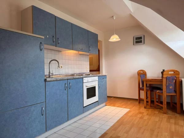 Immobilie in Hechingen - Gemütliche 1,5-Zimmer-Dachgeschoss-Wohnung mit Balkon in Hechingen - Bild 2