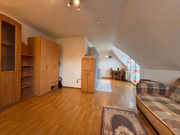Immobilie in Hechingen - Gemütliche 1,5-Zimmer-Dachgeschoss-Wohnung mit Balkon in Hechingen - Bild 4
