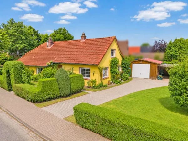 Immobilie in Upgant-Schott - Ostfriesischer Charme auf einer Ebene – Historisches Zuhause mit Ausbaureserve - Bild 0