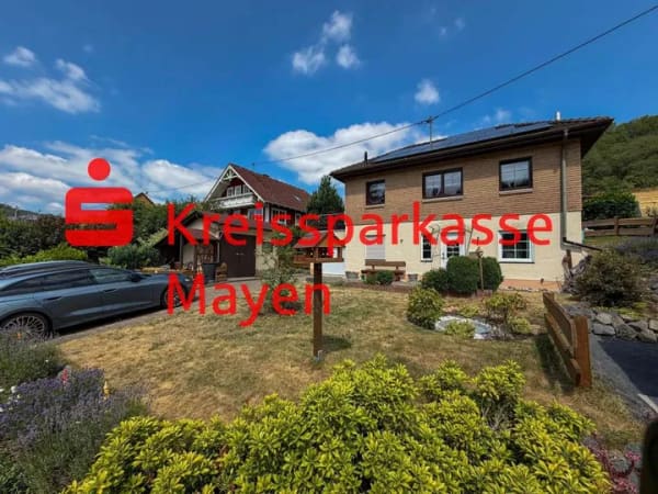 Immobilie in Hausten - Modernes Einfamilienhaus mit PV-Anlage, Kamin und traumhaftem Garten - Bild 0