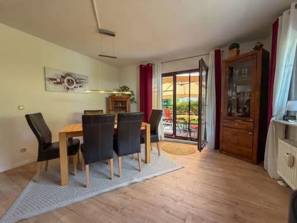 Immobilie in Hausten - Modernes Einfamilienhaus mit PV-Anlage, Kamin und traumhaftem Garten - Bild 4