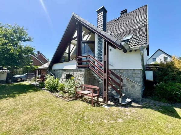 Immobilie in Strasburg (Uckermark) - HORN IMMOBILIEN ++ Die Perle von Strasburg! Haus, Schwimmpool, Nebengebäude, 3 Kamine, 2 Garagen,EBK - Bild 1