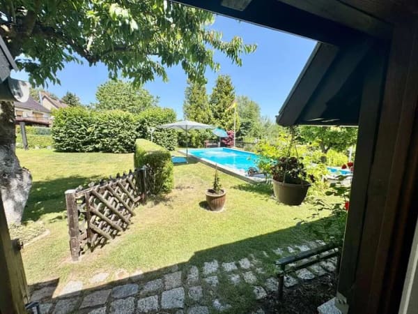 Immobilie in Strasburg (Uckermark) - HORN IMMOBILIEN ++ Die Perle von Strasburg! Haus, Schwimmpool, Nebengebäude, 3 Kamine, 2 Garagen,EBK - Bild 4