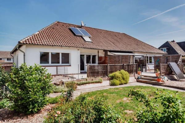 Immobilie in Bienenbüttel - Zwei Wohneinheiten, ein Zuhause - Wohnen mit vielen Möglichkeiten - Bild 2
