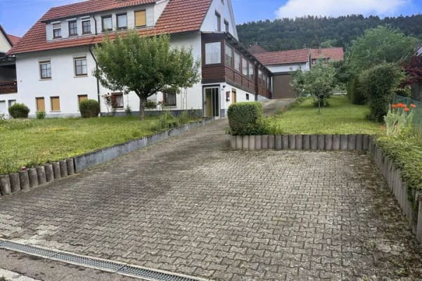Immobilie in Wehingen - Wohnen auf großem Grundstück auf der Sonnenseite von Wehingen - Bild 2