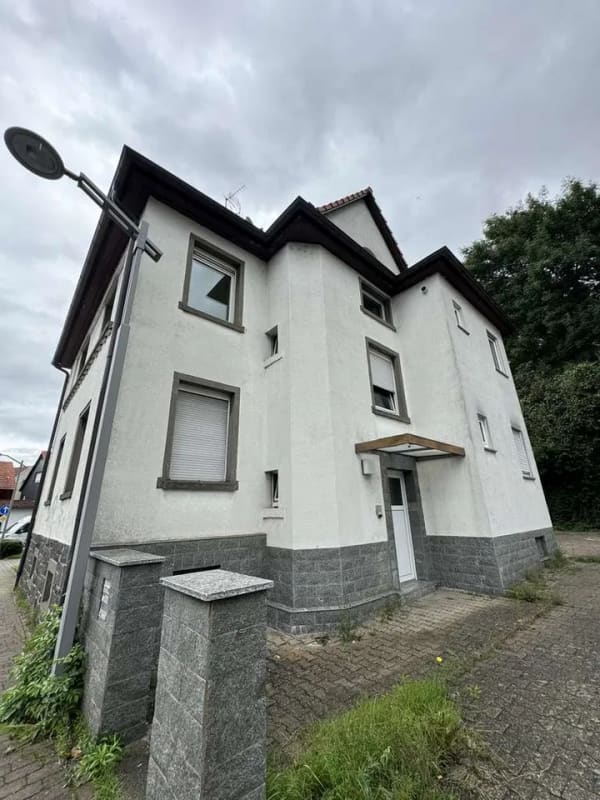 Immobilie in Ober-Ramstadt - Freistehendes drei Familienhaus mit Gewerbeeinheit - Bild 2