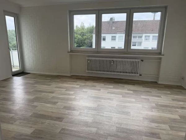 Immobilie in Marsberg - Sofort einziehen und wohlfühlen – Gepflegte 3-Zimmer-Wohnung mit Balkon und Garage in Marsberg - Bild 1