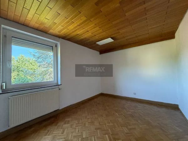 Immobilie in Speichersdorf - Großzügige 4-Zimmer-Eigentumswohnung mit Balkon - Ihr neues Zuhause in Speichersdorf - Bild 3