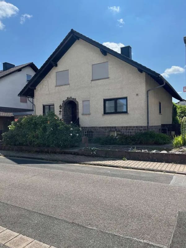 Immobilie in Schaafheim - Einfamilienhaus im Dornröschenschlaf in Schaafheim-Mosbach - Bild 0