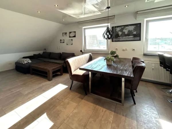 Immobilie in Altrip - Sanierte 4-Zimmer-Traumwohnung mit Tageslichtbad - Bild 2