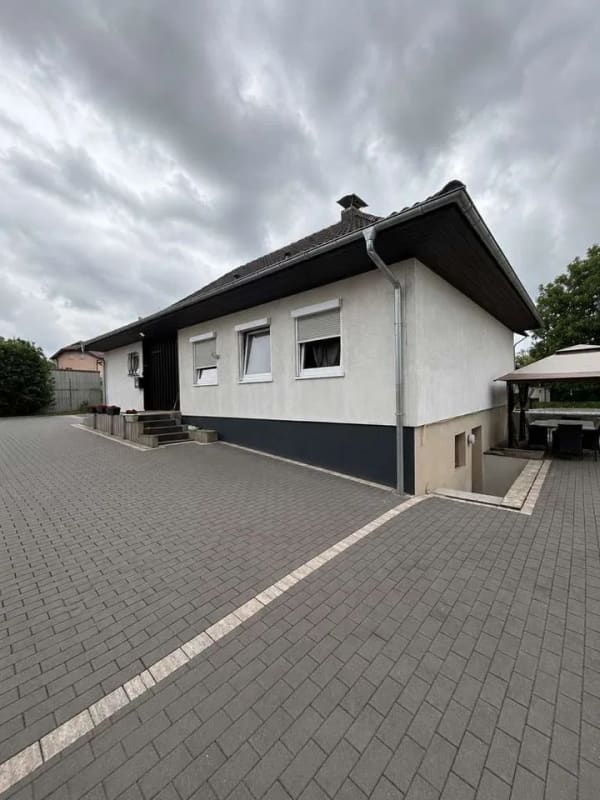 Immobilie in Steinau an der Straße - Großzügiges Einfamilienhaus mit 200 m² Wohnfläche und 709 m² Grundstück - Bild 3