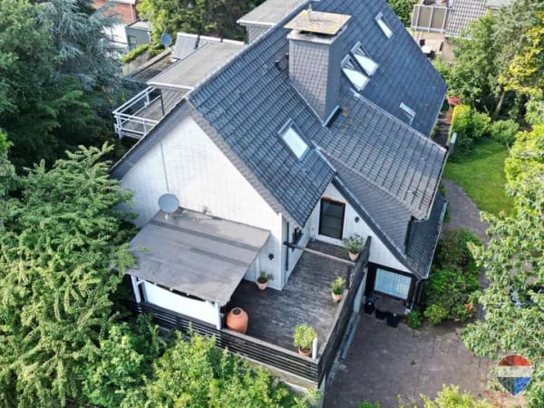 Immobilie in Rees - Moderne Eigentumswohnung über zwei Etagen mit zwei Balkonen und Garten in Rees - Bild 2