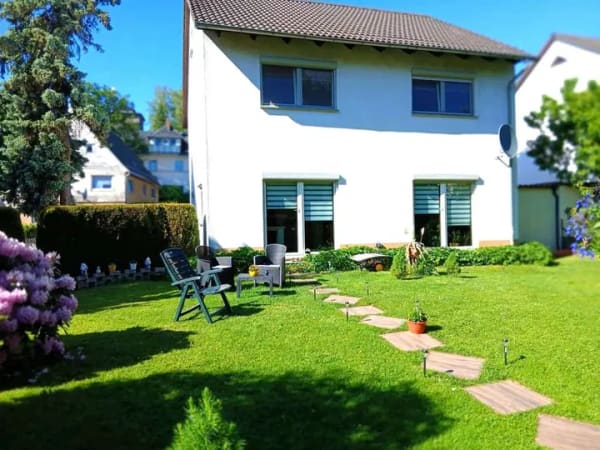 Immobilie in Neukirchen/Erzgebirge - Erst attraktive Kapitalanlage- teils auf Rentenbasis- dann Familienheim! - Bild 0