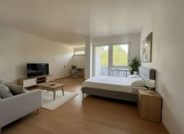 Immobilie in Ludwigsburg - ** Ludwigsburg-Mitte – Charmantes Apartment mit Balkon ins Grüne ** - Bild 1