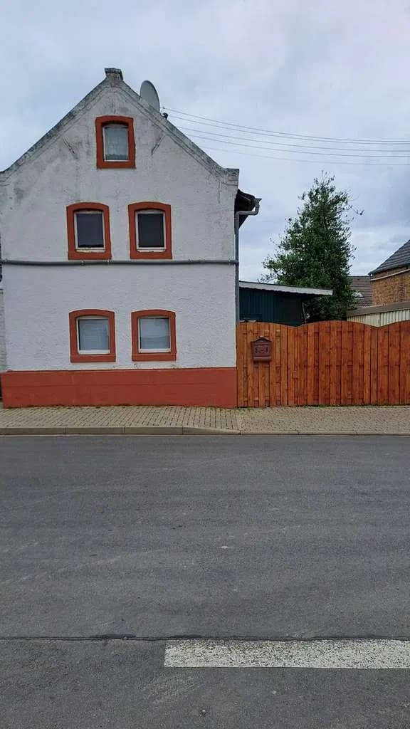 Immobilie in Mechernich - Kleines Einfamilienhaus -- HANDWERKER ZU MIR - Bild 0