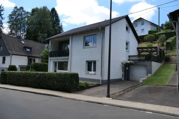 Immobilie in Hilchenbach - Familienfreundliches Einfamilienhaus - Bild 1