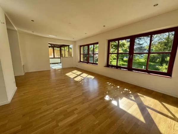 Immobilie in Rückersdorf - Freistehendes Haus, nutzbar als großzügiges Einfamilienhaus oder Zweigenerationenhaus - Bild 0