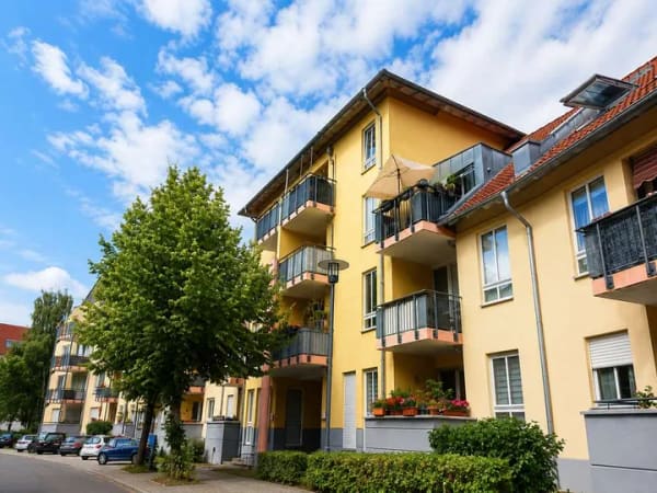 Immobilie in Hennigsdorf - Kapitalanlage am Yachthafen: Vermietete 2-Zimmer-Wohnung mit Tiefgaragenstellplatz - Bild 0