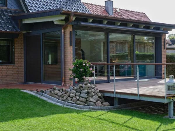 Immobilie in Lenzen (Elbe) - Attraktives Einfamilienhaus mit großzügigem Nebengebäude auf weitläufigem Grundstück - Bild 1