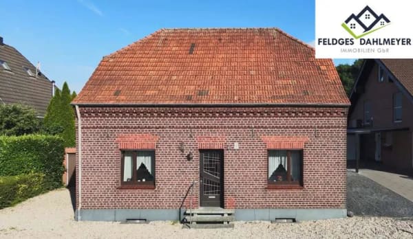 Immobilie in Kempen - Charmantes freistehendes Einfamilienhaus - Ein Haus mit Seele und großem Potenzial - Bild 0