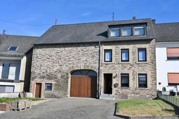Immobilie in Longkamp - **Charmantes Einfamilienhaus mit Nebengebäuden, Garten und viel Potenzial** - Bild 0