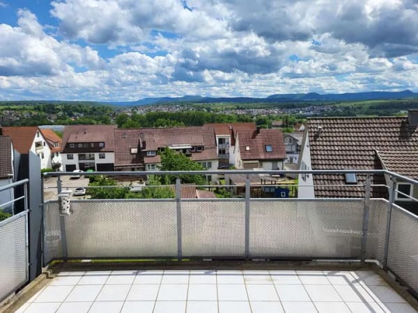 Immobilie in Unterensingen - Beeindruckende 4-Zimmer-Maisonette-Wohnung mit super Ausblick. Provisionsfrei - Bild 1