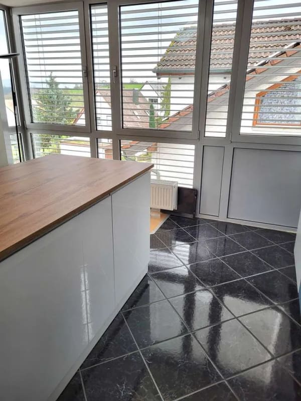 Immobilie in Unterensingen - Beeindruckende 4-Zimmer-Maisonette-Wohnung mit super Ausblick. Provisionsfrei - Bild 4