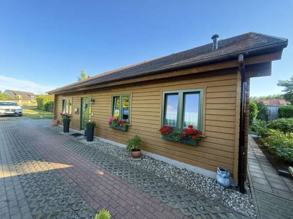 Immobilie in Dabel - Charmantes Einfamilienhaus mit Vollbad, Einbauküche, Garage, Terrasse und 554 qm Grundstück...!!! - Bild 3
