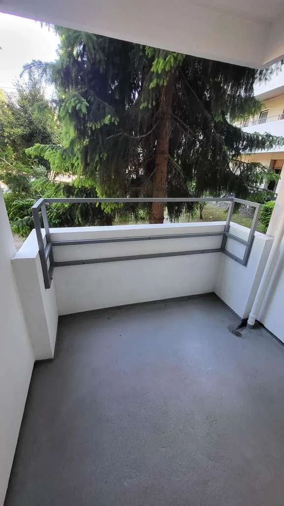 Immobilie in Pinneberg - Erdgeschoß-frisch renoviert-separater Eingang-Balkon-Tiefgarage-von Privat - Bild 3