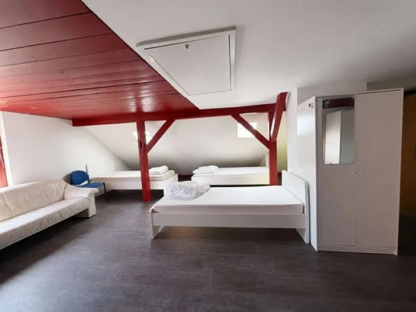 Immobilie in Zell am Main - Zweifamilienhaus mit Potenzial – Ideal für Kapitalanleger oder Großfamilien - Bild 3
