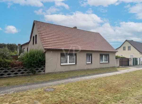 Immobilie in Uebigau-Wahrenbrück - Einfamilienhaus freistehend in Uebigau-Wahrenbrück / Winkel (Uebigau-Wahrenbrück) - Bild 1