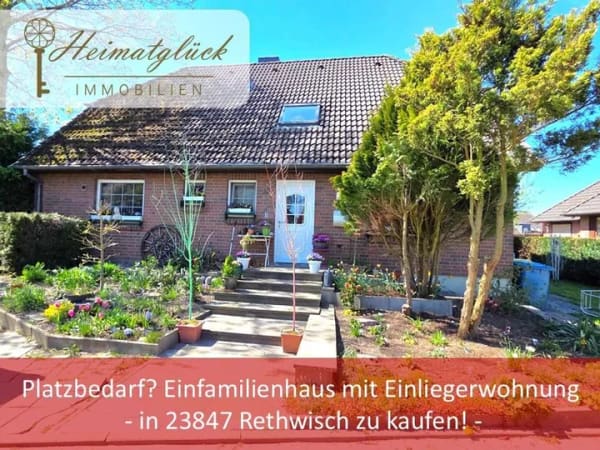 Immobilie in Börgerende-Rethwisch - Platzbedarf? Einfamilienhaus mit Einliegerwohnung - zu kaufen in 23847 Rethwisch! - - Bild 0
