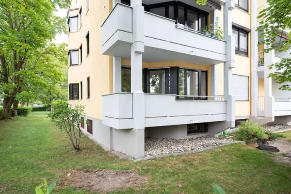 Immobilie in Puchheim - Charmante 4-Zimmer-Wohnung mit West-Balkon, großzügigem Grundriss und Einzelgarage - frei verfügbar - Bild 3
