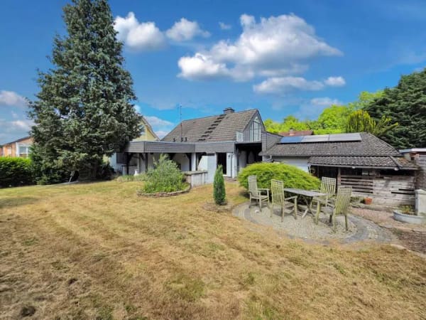 Immobilie in Hammersbach - Ein Zuhause mit viel Platz – gepflegt, modernisiert und voller Möglichkeiten - Bild 1