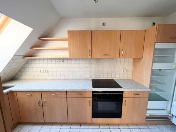 Immobilie in Langenzenn - Helle Dachgeschosswohnung mit Loggia, Stellplatz und Wohlfühlfaktor in Langenzenn - Bild 1