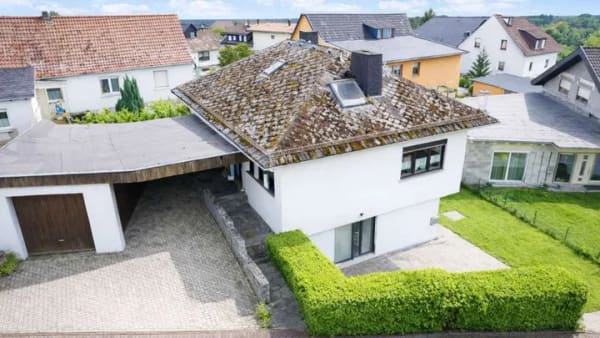 Immobilie in Weilmünster -  Familienwohnsitz mit Einliegerwohnung: Wohnen & Rendite in Weilmünster  - Bild 0