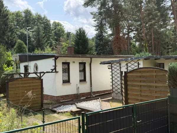 Immobilie in Kemberg - Gepflegtes Wochenendgrundstück mit Bungalow in ruhiger Waldlage - Bild 0