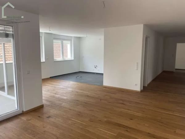 Immobilie in Ehrenkirchen - Stilvoll wohnen: Exklusive 3-Zimmer-Wohnung! - Bild 0