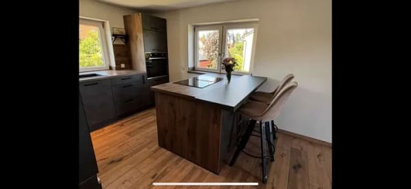 Immobilie in Aresing -     Exklusiv modernisiertes Zweifamilienhaus mit großem Baulandgrundstück und Ausbaupotenzial - Bild 1