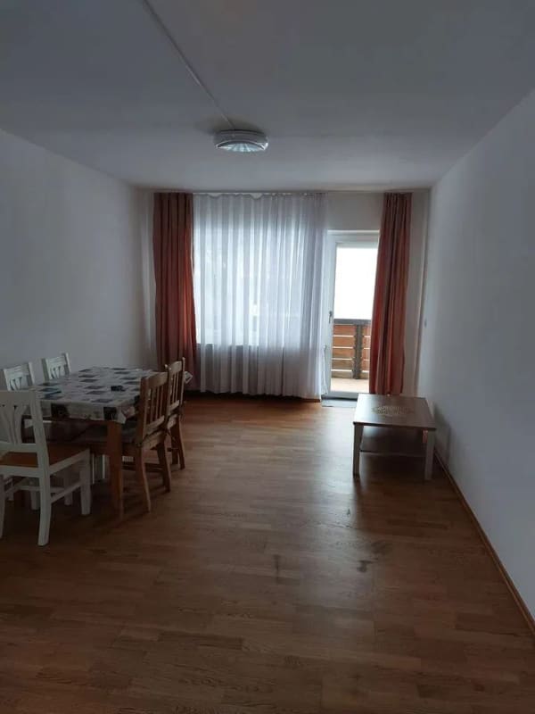 Immobilie in Ruhpolding - Charmante Hochparterre Wohnung mit großem Süd-Balkon - Bild 2
