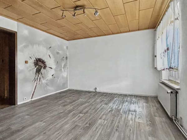 Immobilie in Hoyerswerda - Wojerecy - Renovieren, einziehen, fertig - Gepflegtes 5-Zimmer-Einfamilienhaus in Hoyerswerda - Bild 3