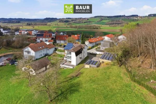 Immobilie in Bodnegg - 360° | 3-Familienhaus in Bodnegg-Rosenharz. Großzügiges Grundstück mit enormem Entwicklungspotenzial - Bild 3