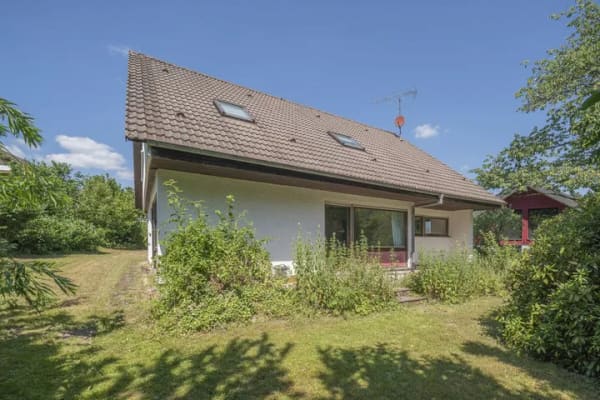 Immobilie in Alpirsbach - Na hier geht die Sonne auf! Freistehendes Haus mit vielen Möglichkeiten - sonnig, freistehend, attraktiv - Bild 2