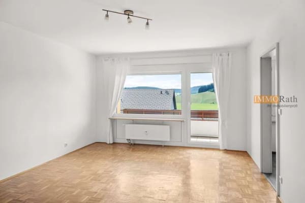 Immobilie in Furtwangen im Schwarzwald - IMMORath.de - 2,5-Zimmer Wohnung mit Balkon und einzigartigem Ausblick - Bild 0
