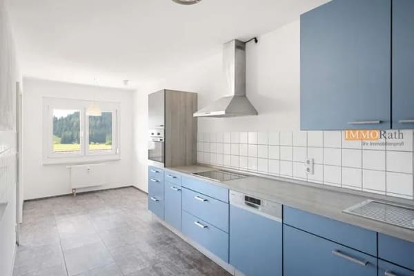 Immobilie in Furtwangen im Schwarzwald - IMMORath.de - 2,5-Zimmer Wohnung mit Balkon und einzigartigem Ausblick - Bild 2