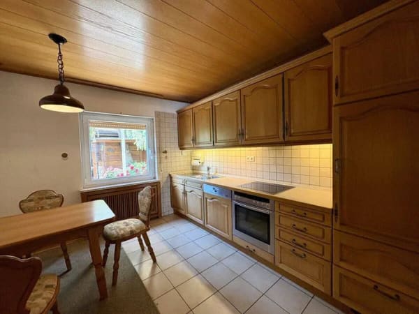 Immobilie in Kiedrich - "Lieblingsplatz Kiedrich"  Freistehendes Einfamilienhaus mit Potenzial in  ruhiger Lage von Kiedrich - Bild 1