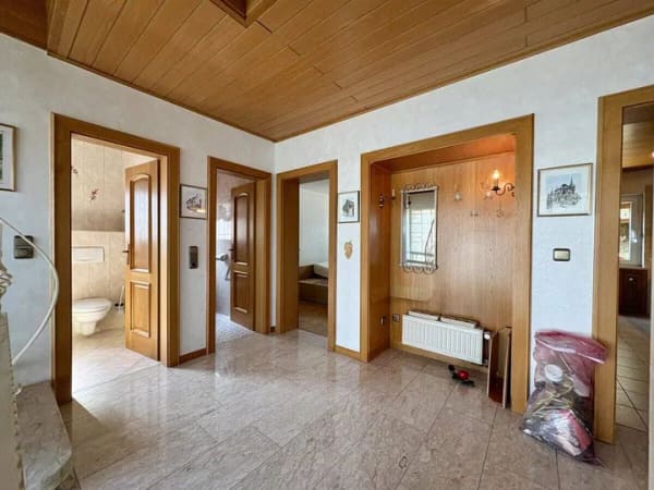 Immobilie in Kiedrich - "Lieblingsplatz Kiedrich"  Freistehendes Einfamilienhaus mit Potenzial in  ruhiger Lage von Kiedrich - Bild 2