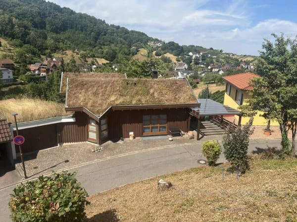 Immobilie in Bühlertal - Einfamilienhaus im Chalet-Stil mit Panoramablick - Bild 0